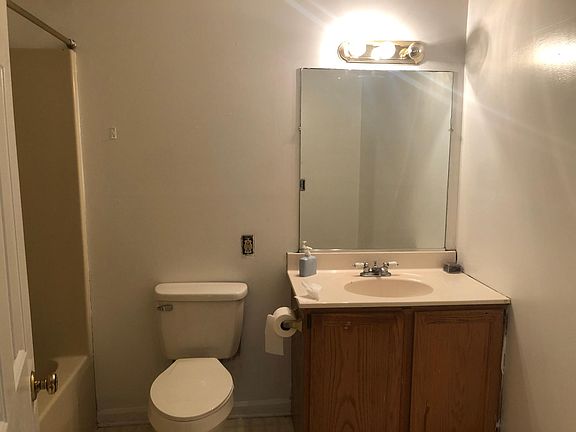 5th image of 25340 Kent St