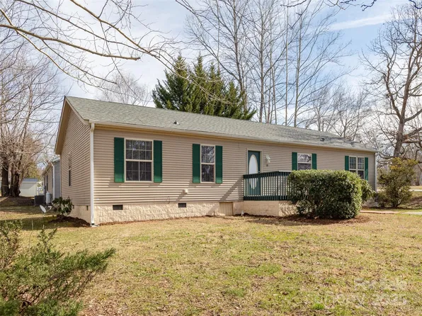 18 Philips Ct, Fletcher, NC 28732