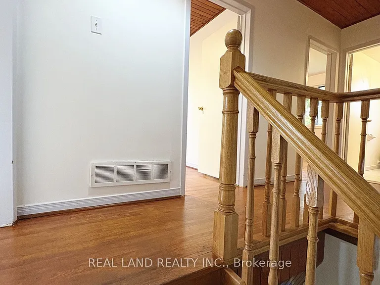 53 Lloydminster Cres — Photo 11