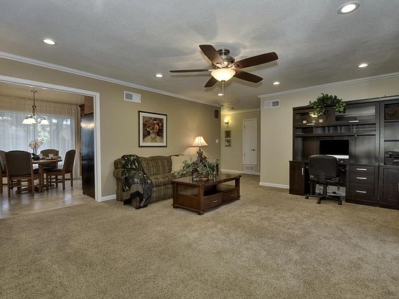 3rd image of 1784 Little Branham Ln