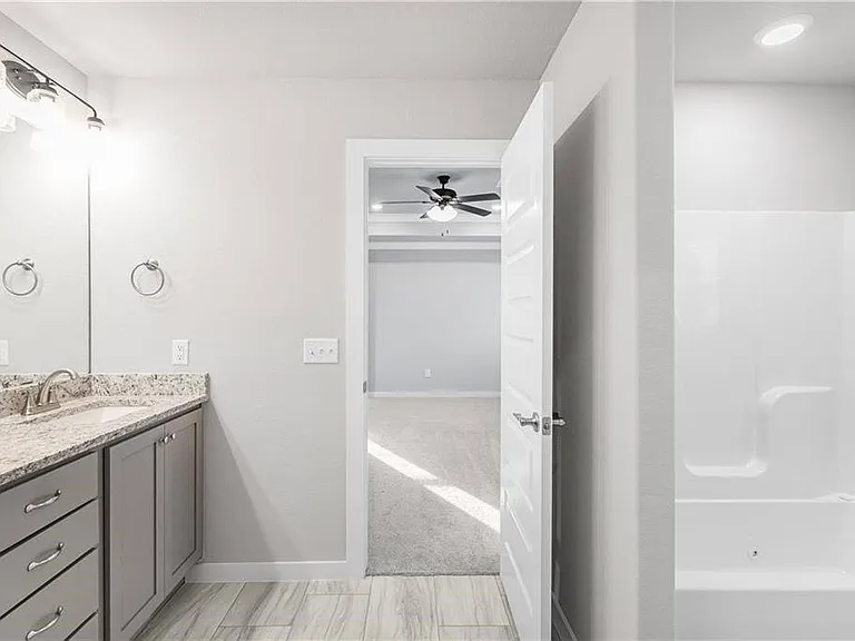 410 Peach Ave — Photo 20