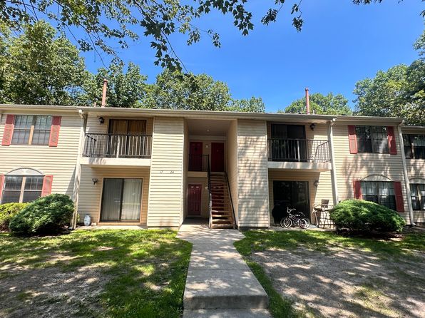 18 Liberty Ct #18