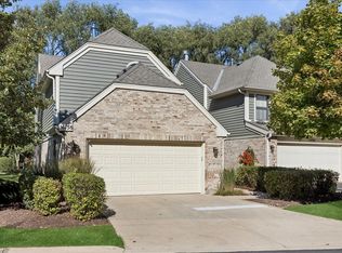 11438 Ashley Woods Dr, Westchester, IL