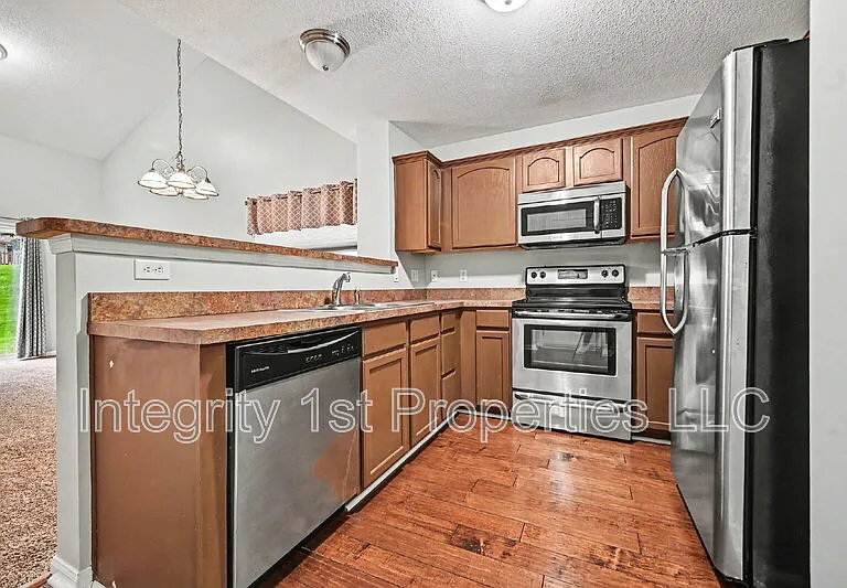 3630 NW 85th St — Photo 5