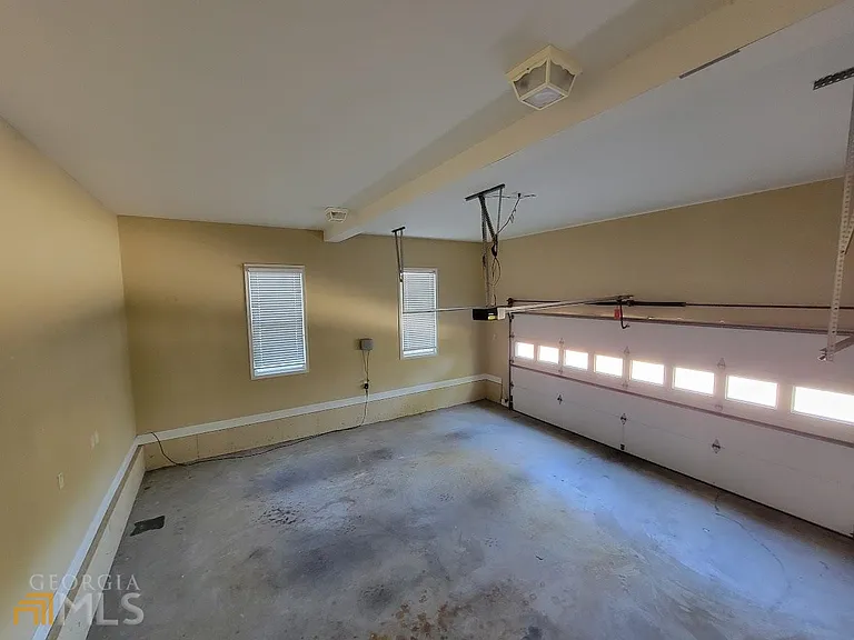 125 Farmington Dr — Photo 18