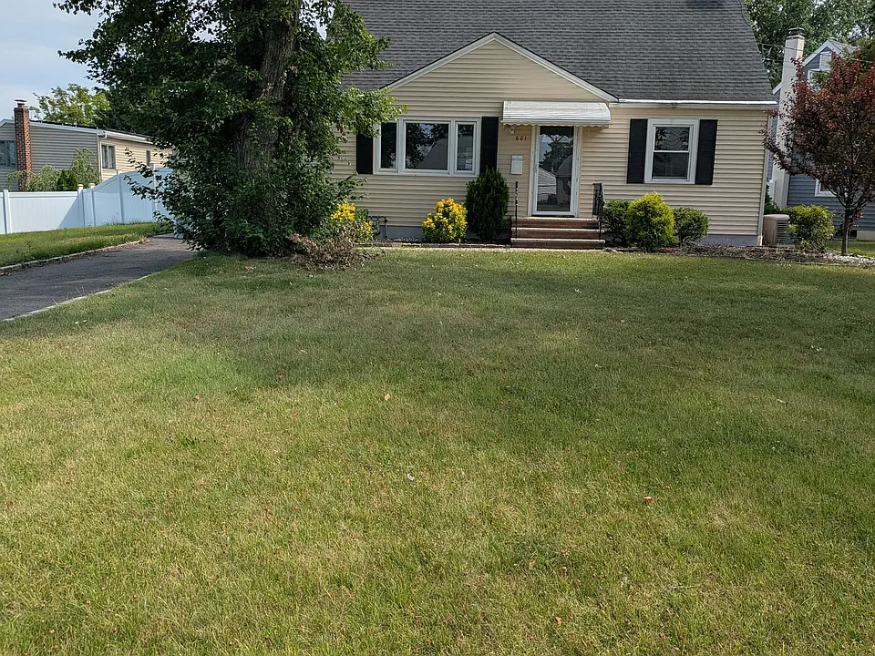 601 Fairway Rd