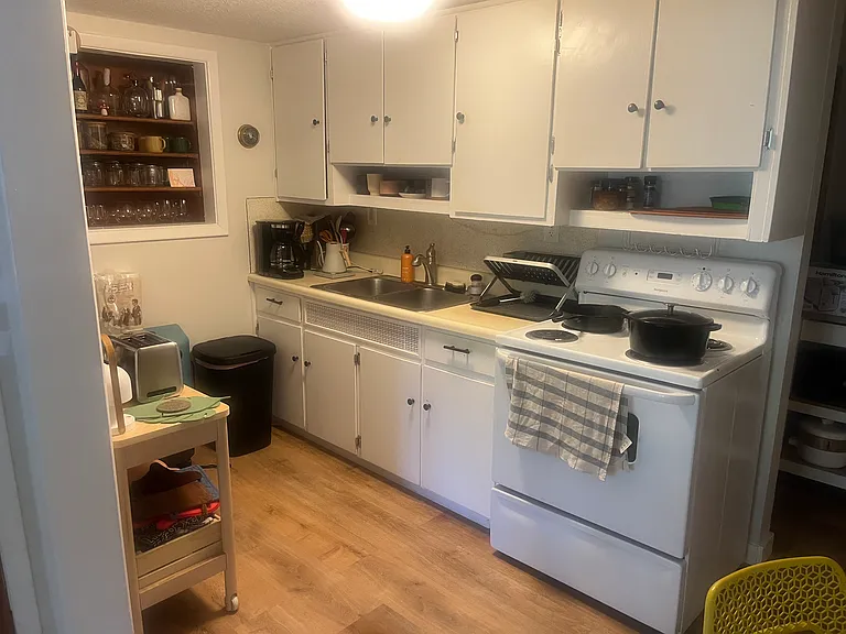 1521 Norwood Ave #1 — Photo 7