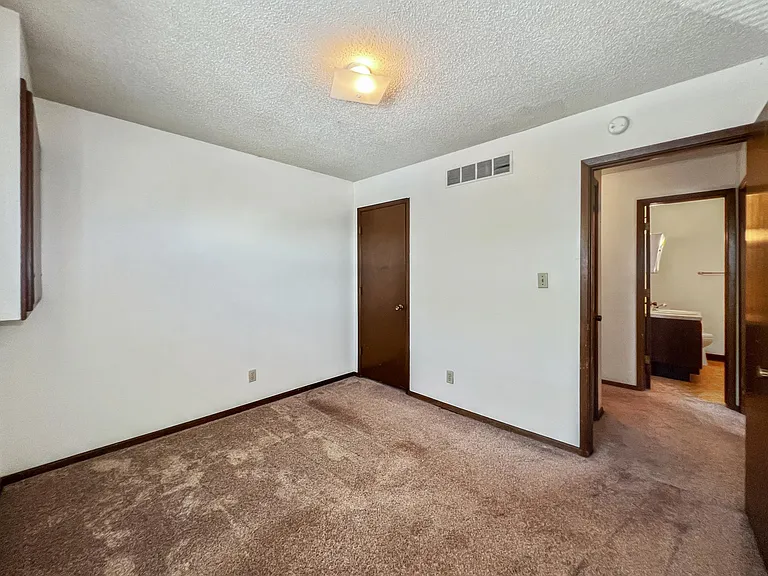 515 S 4th St #36 — Photo 11