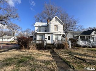 1502 S Pasfield St, Springfield, IL 62704