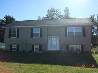 13 Darcy St, Lewiston, ME 04240