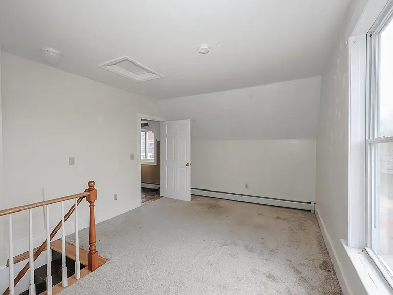 14 Chestnut St #2 — Photo 18