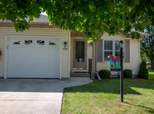 1737 Cedar Ct, Manitowoc, WI 54220