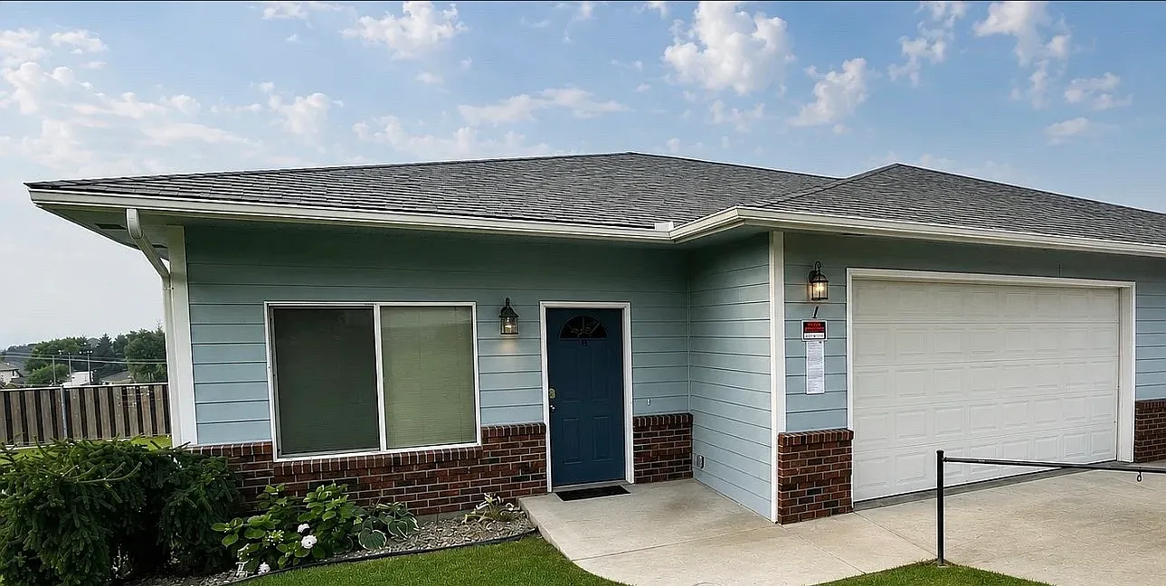 7906 Skyline Way — Photo 2