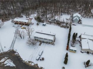 5375 Pride Ct, Barberton, OH 44203