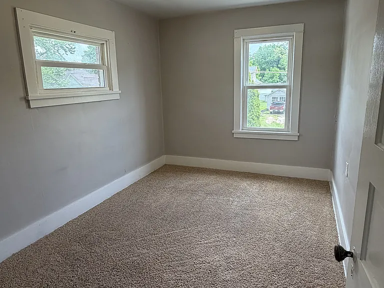 521 Garfield Ave — Photo 23
