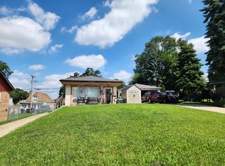 2720 W 96th Pl, Evergreen Park, IL 60805