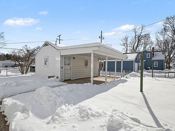 5th image of 506 W Angela Blvd