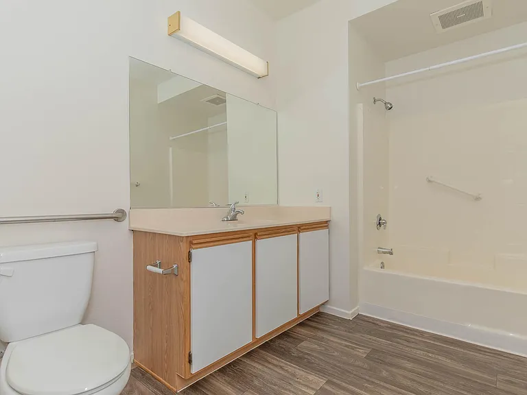 Villa Escondido - 55+ Senior Apartments — Photo 30