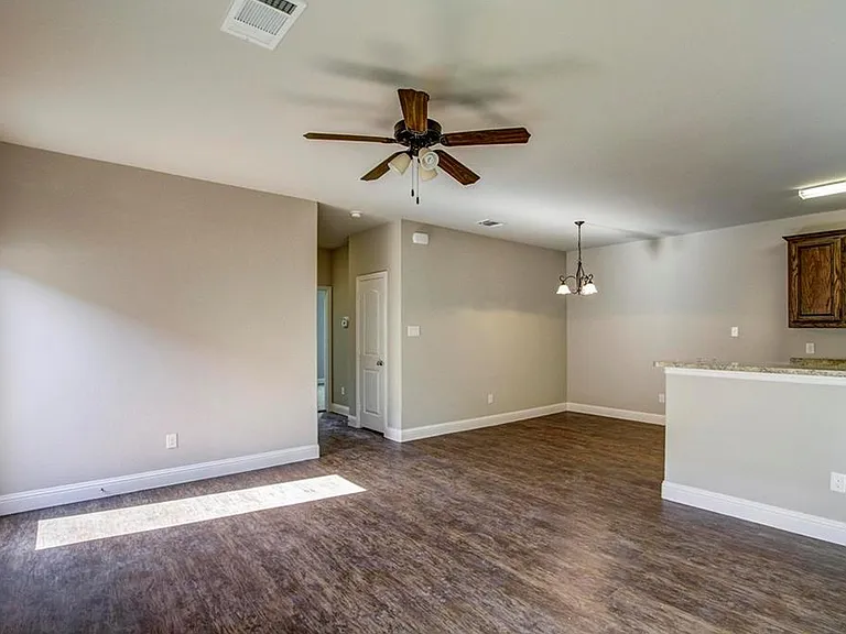 428 Canvas Ct — Photo 6