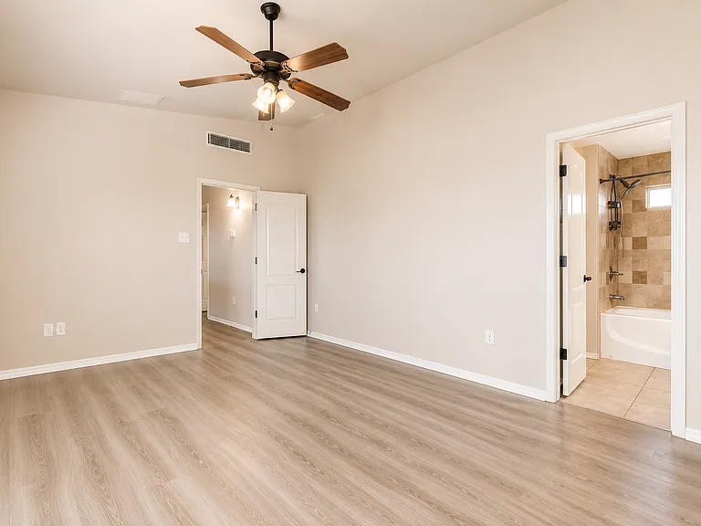 3236 Bell Point Dr — Photo 6