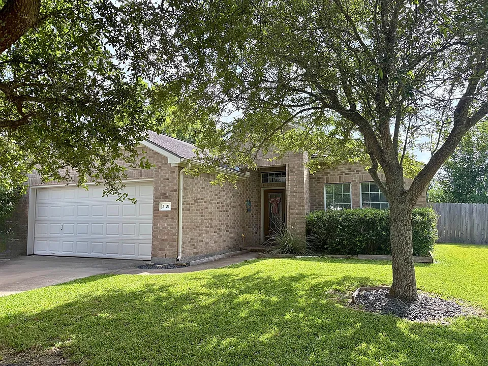 2101 Laughing Gull Ln