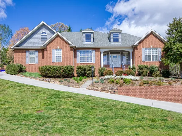5301 Windingbrooke Ln, Knoxville, TN 37918