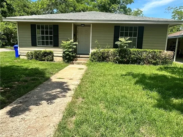 401 Walnut, Cuero, TX 77954