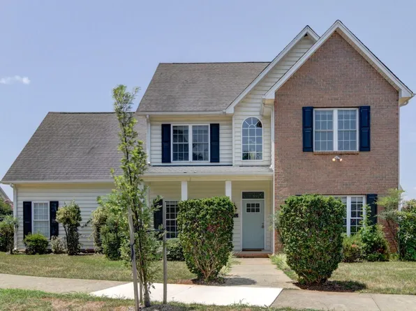 202 Duncraig Dr, Lynchburg, VA 24502