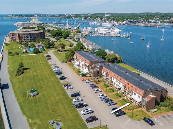 218 America, Newport, RI 02840