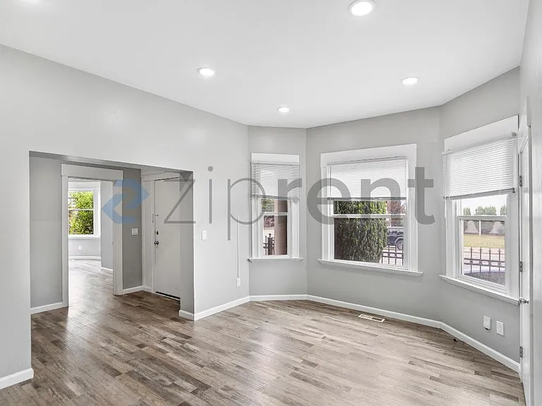 1202 Adeline St — Photo 6