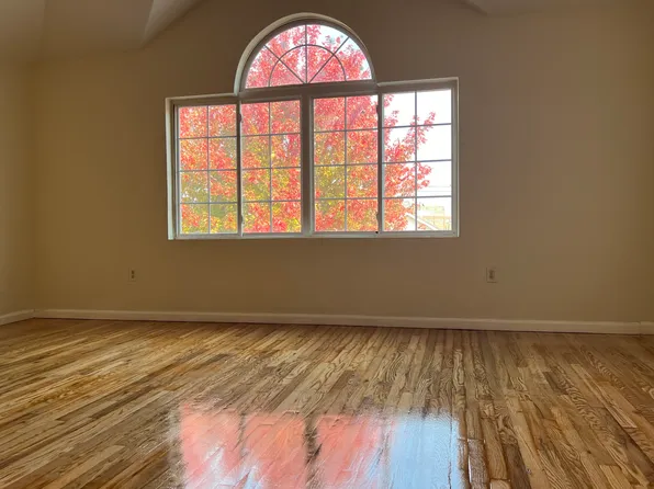 36 Mersereau Ave #3, Staten Island, NY 10303