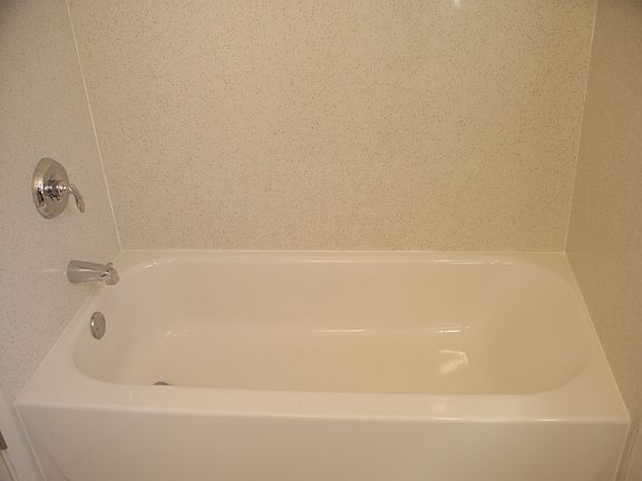 4th image of 830 Hyde St APT 8