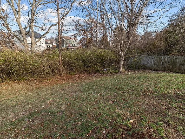 9 Tamerton Ct — Photo 27