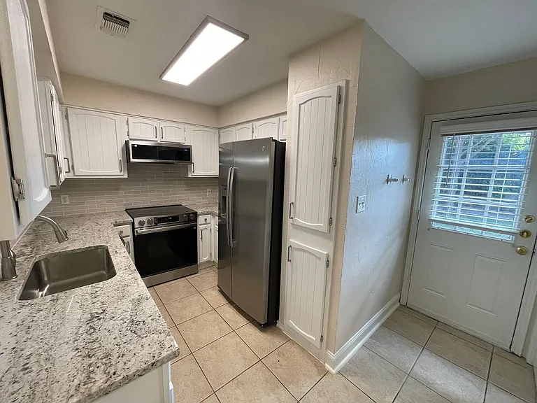 2916 Kathleen Ln — Photo 14