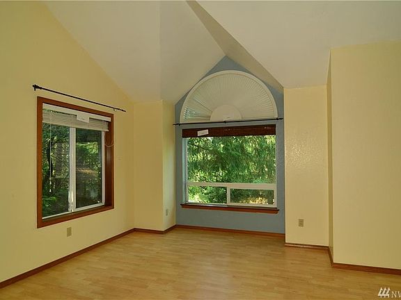 4th image of 511 Hidden Forest Dr SE