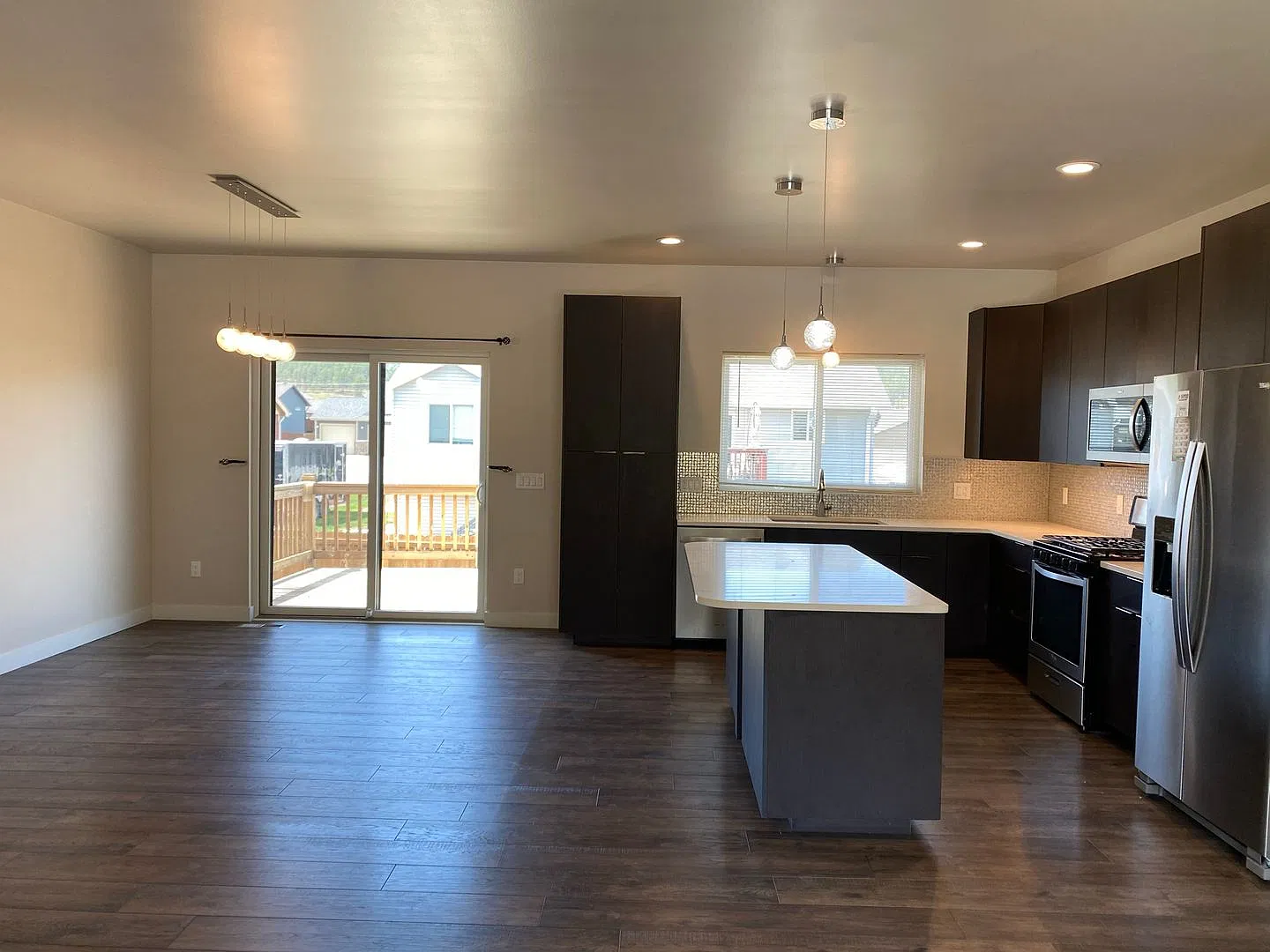 4 Bed | 3 Bath | Split Foyer | Double Garage | Pet Negotiable | Summerset — Photo 4