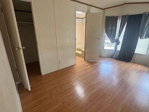 2nd image of 288 E Hemlock Dr
