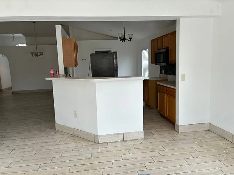 616 Sunway Ln — Photo 7