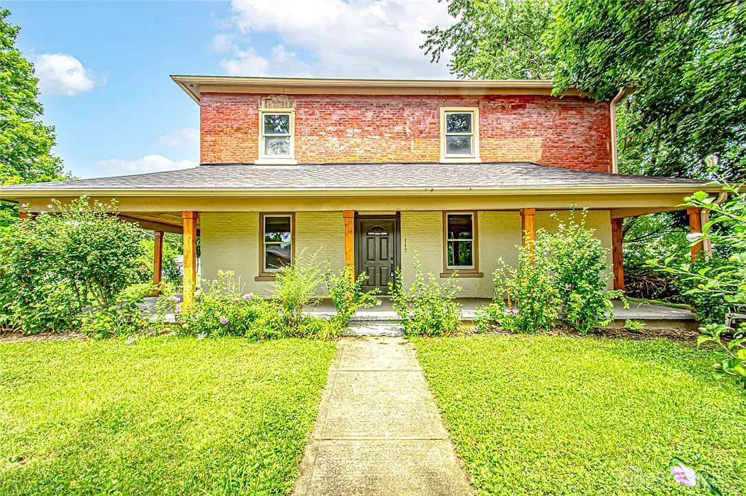 4 bed, 2.5 bath, 2432 sqft, $2,750 — Photo 3
