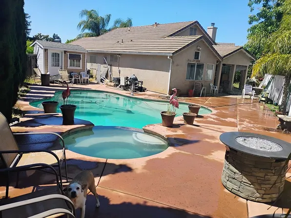 1729 Bergthold Ct, Manteca, CA 95336