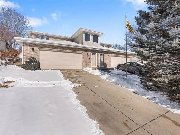 2 Cherbourg Ct #2