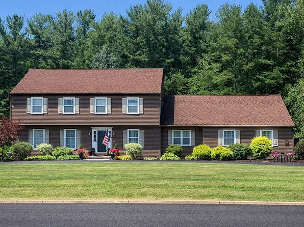 628 Deerfield Dr, Oneida, NY 13421