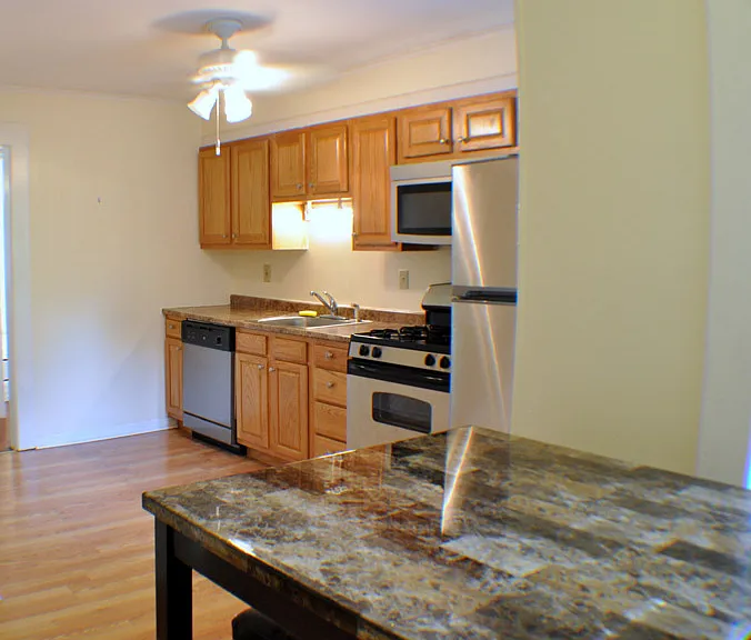 1920 E Genesee St #2 — Photo 3