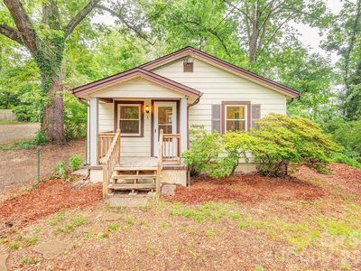 1 Narbeth Rd, Asheville, NC, 28806