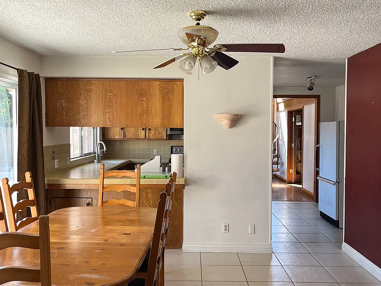 1773 Royal Way — Photo 8