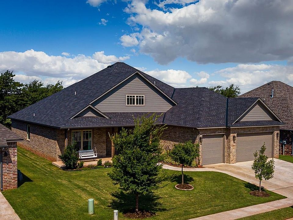 1st image of 2309 Bretton Ln
