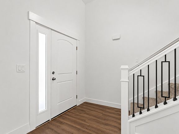 5th image of 1439 W Boseman Way