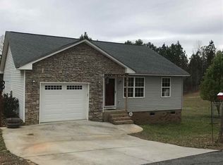 19 Saluda St, Honea Path, SC 29654