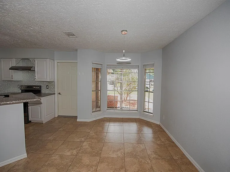 2914 Tarpon Dr — Photo 14