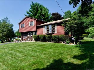 114 Candlewyck Dr, Newington, CT 06111